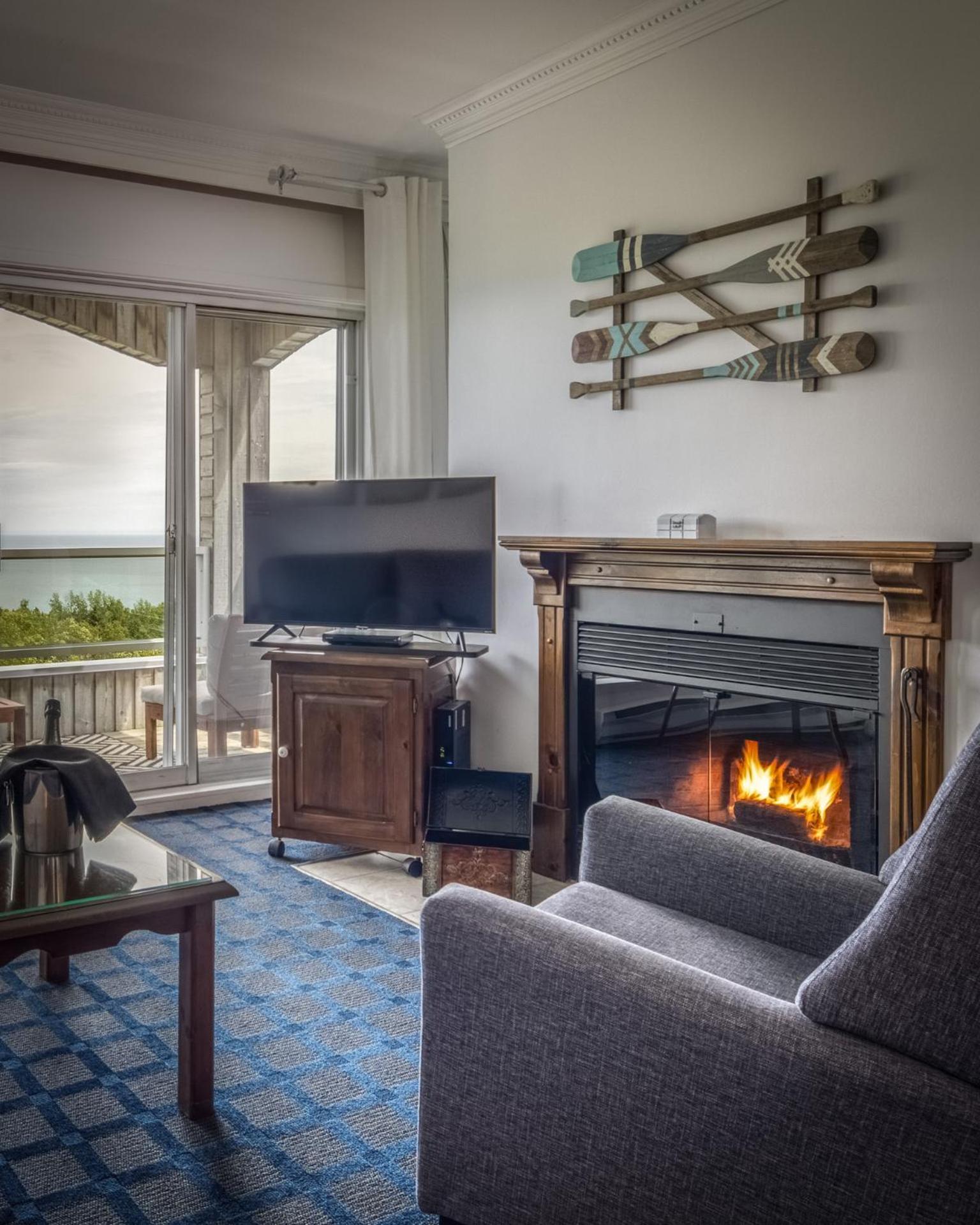 Auberge Des Falaises La Malbaie Bagian luar foto
