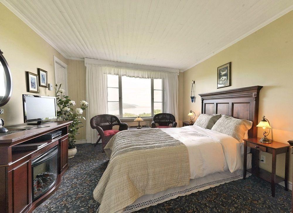 Auberge Des Falaises La Malbaie Bagian luar foto