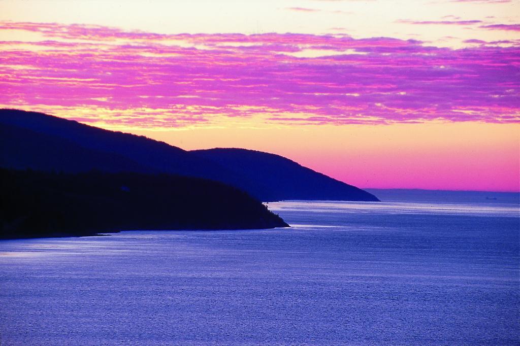 Auberge Des Falaises La Malbaie Bagian luar foto