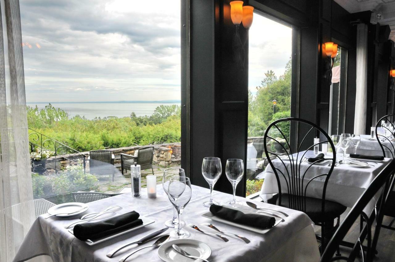 Auberge Des Falaises La Malbaie Bagian luar foto